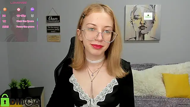 InfernoMia Adlı Modelin Canlı XXX Sohbeti