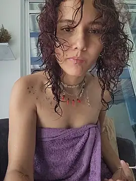 Isabella_Stark Adlı Modelin Canlı XXX Sohbeti