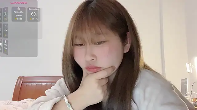 D-Dandan Adlı Modelin Canlı XXX Sohbeti