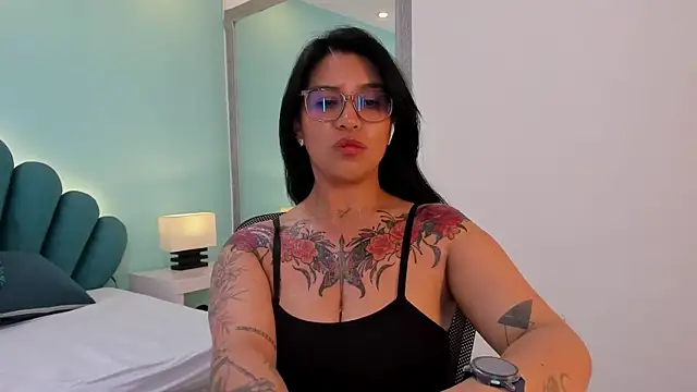 Czat XXX na żywo – sharlott18