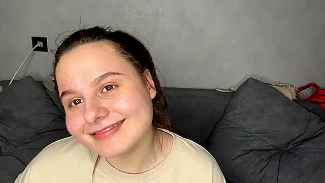 Ellaizatelly's Live XXX Chat