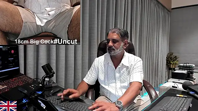 แชท XXX สดของ OnlineBossUK