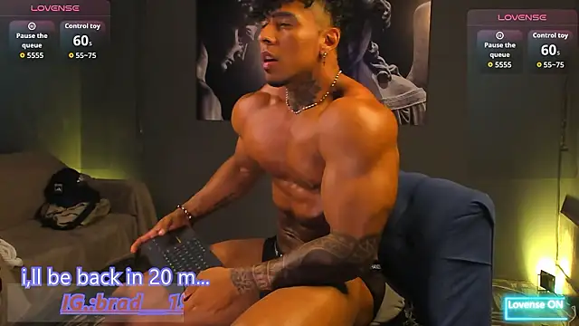 แชท XXX สดของ bradley_smith