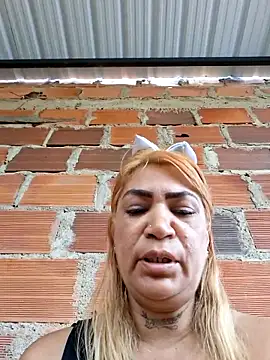 Chat XXX en directo de Naughty_Mature69