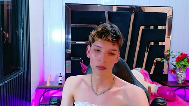 Stefany_PiInk live XXX chat