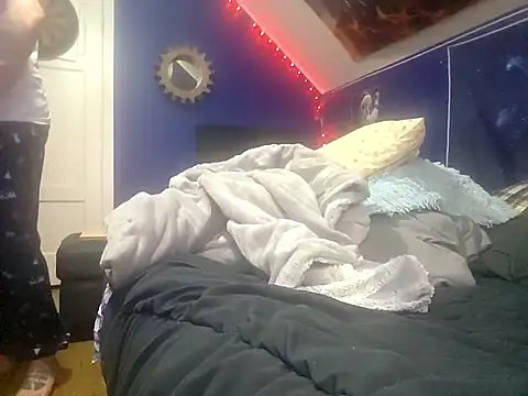 DIGITALDILLY 网络视讯表演