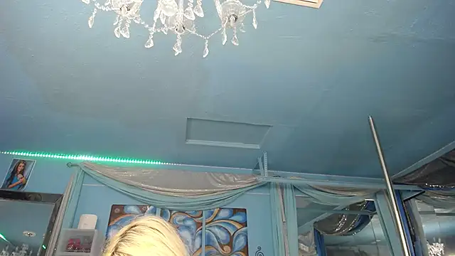 ADRIANNA_FOX Live XXX-Chat