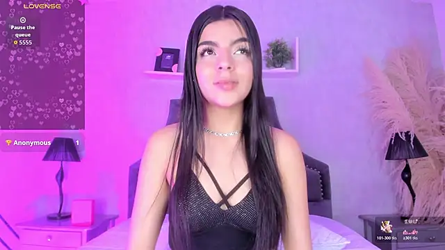 KarelyMitchel's Live XXX Chat