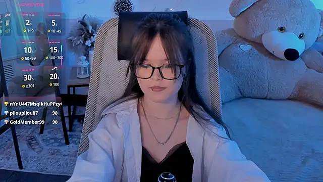 Elainebeness Chat XXX in diretta