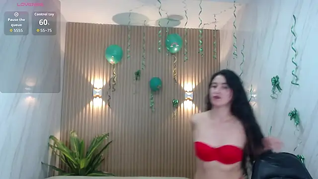 tatiscelis_tf Chat XXX in diretta