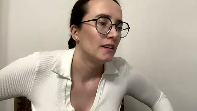 SofiaTease 现场XXX聊天