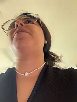 LaHijaDelPecado 即時 XXX 聊天