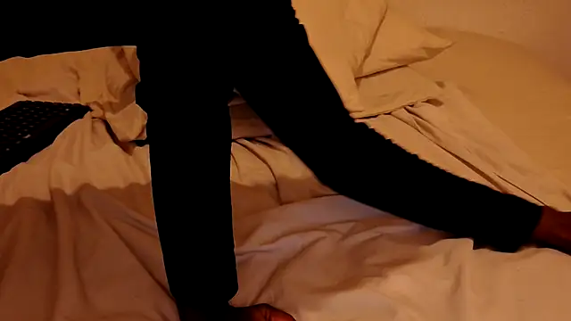 PetiteEbonyBabe's Live XXX Chat