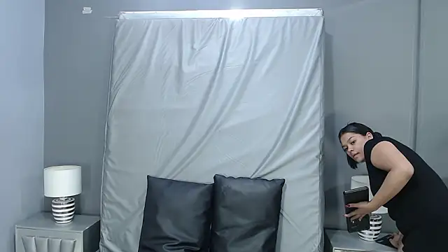 HatsaJones Live XXX-chat