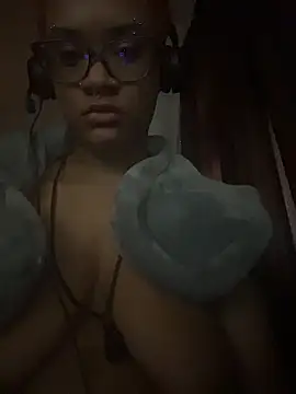 Онлайн чат XXX nickytheehawtie