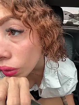 Chat +18 de roxyrougee ao vivo