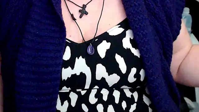 XXX chat uživo modela mayasmith