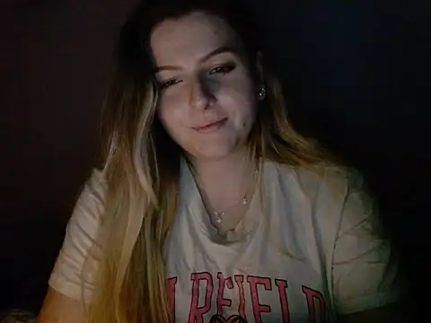 BritneySensual Adlı Modelin Canlı XXX Sohbeti