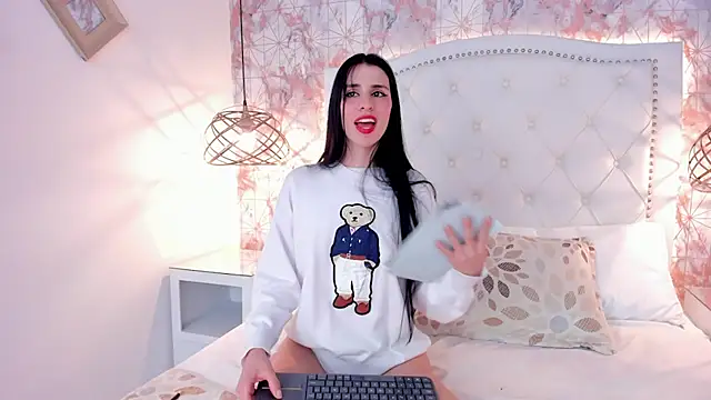 ScarletMore Adlı Modelin Canlı XXX Sohbeti