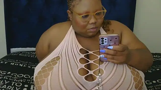 DAIRYBELLELIZxx's Webcam Show