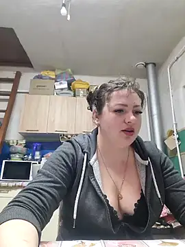 Chat +18 de Jyleta ao vivo