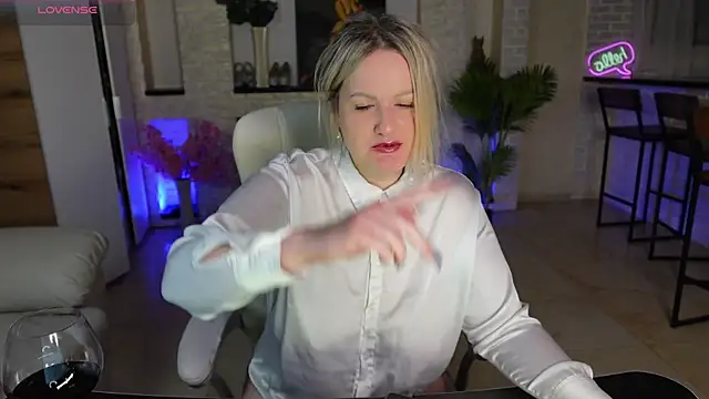 MariemLui: απευθείας συνομιλία ΧΧΧ