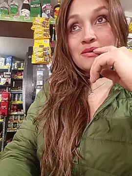 Alejandra_N's Live XXX Chat