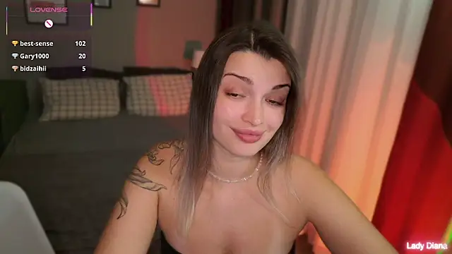 Chat +18 de LadyDiLancaster ao vivo