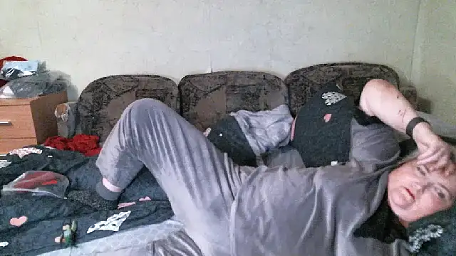 Lana555 Adlı Modelin Canlı XXX Sohbeti