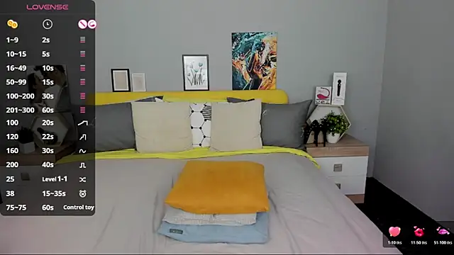 BabeLessi's Live XXX Chat