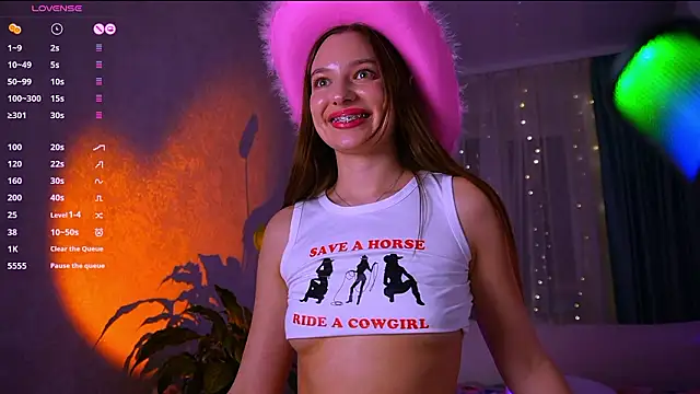 Chat +18 de soffy__kisss ao vivo