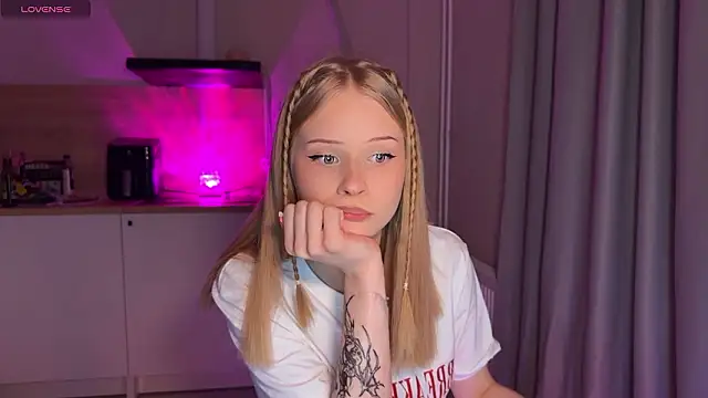 lisa_barbie: онлайн-секс-чат