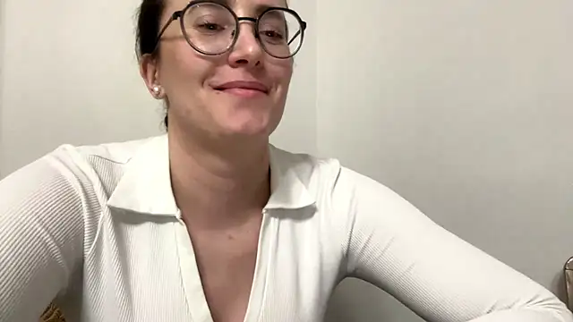 SofiaTease Chat XXX live