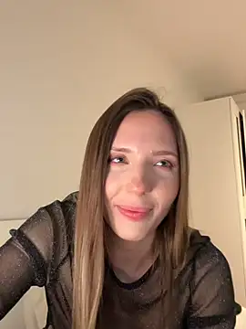 Show modela LINA_ALL_EYES_ON_YOU na web-kameri