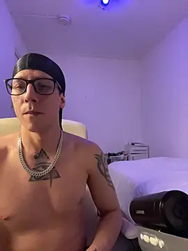 TitanNoir Live XXX-chat