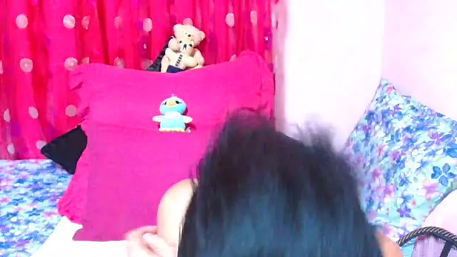 SLUTTYROXY: απευθείας συνομιλία ΧΧΧ