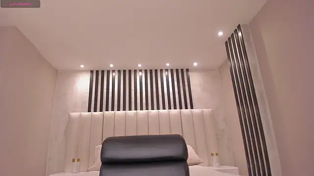 Chat XXX en directo de SunnyRivers