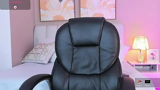 Chatroom XXX en direct de MiaTaylorSweet