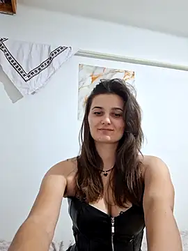 Nika_aa Chat XXX in diretta