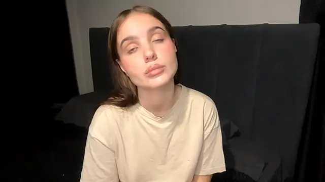 LowriseZiziphus' Live XXX Chat