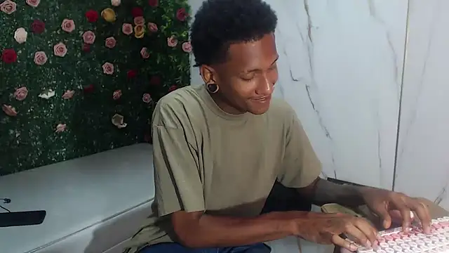 ManSant 라이브 XXX 채팅