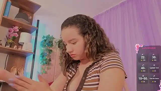 emilyrouxeのライブXXXチャット