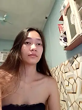 urnaughty_creamypieのライブXXXチャット