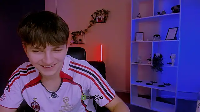 Вебкам-шоу travis_wolf_