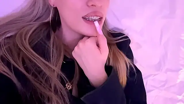 Chatroom XXX en direct de Between_Eeys