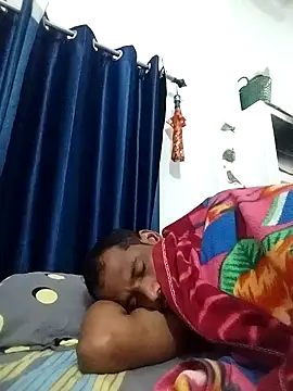 Daddyishere_19's Webcam Show