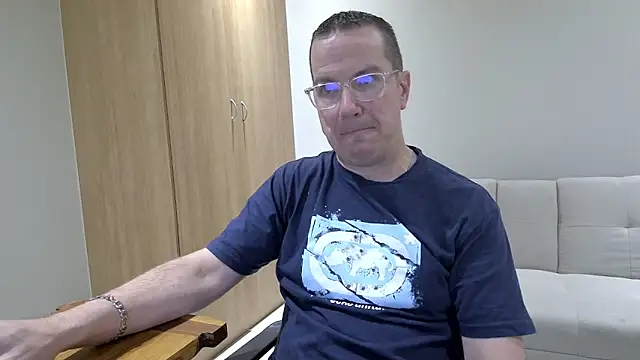 Chat +18 de BrettJ81 ao vivo