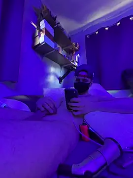 Chatroom XXX en direct de Cloudd_Kingg_Iceyyy