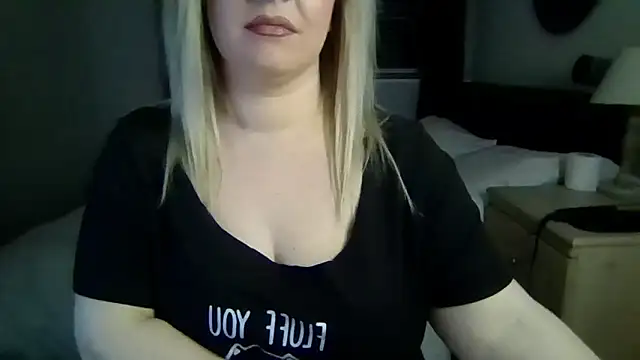 IvyWifey 라이브 XXX 채팅