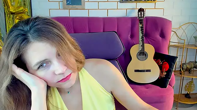 Chat +18 de NicoleHitman ao vivo